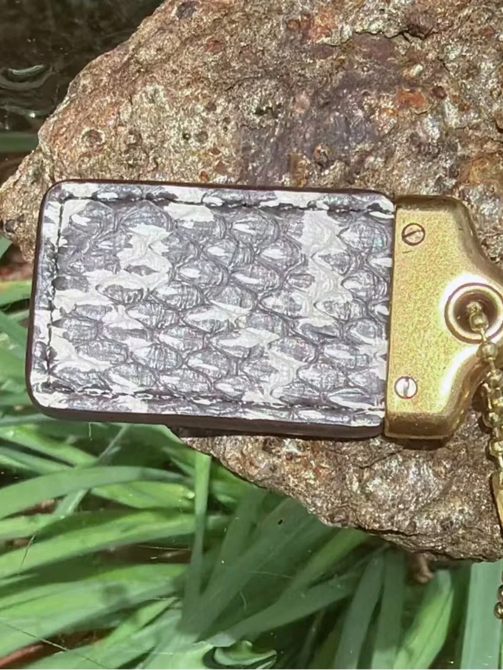 Coach 1941 Medium Hangtag ，2" x 1 1/4" - Picture 6 of 6